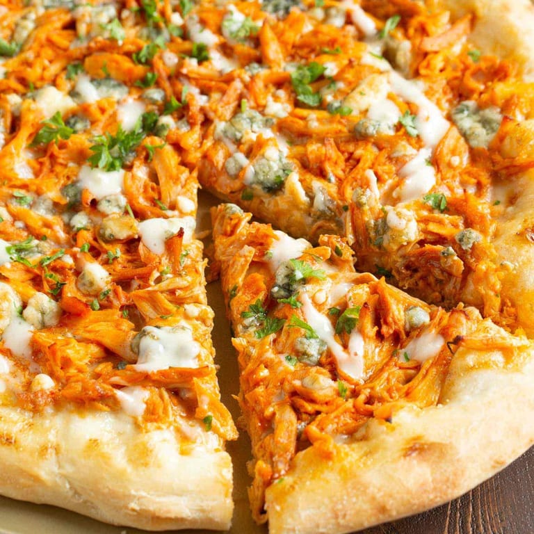 Buffalo Chicken Pizza Delight